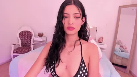 Mia online show from 02.15.26