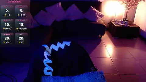 MIA online show from 01.08.25