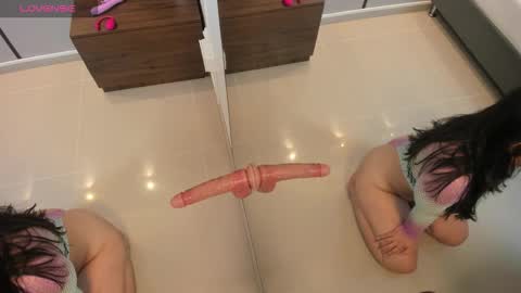 M I A  online show from 02.24.26