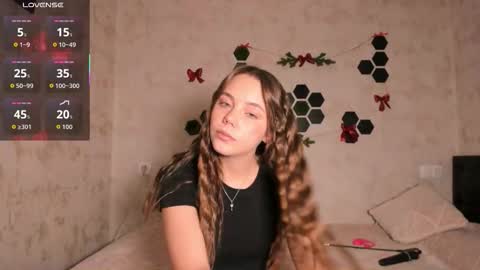 Snapshot of mia_com chatting on 01.11.26 Mia next stream Thursday 1400 UTC1 Friday 1400 UTC1 online show from 01.11.26