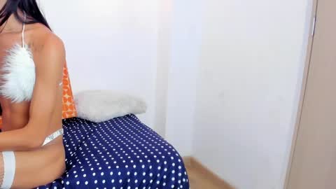 Mia Conde online show from 01.15.25