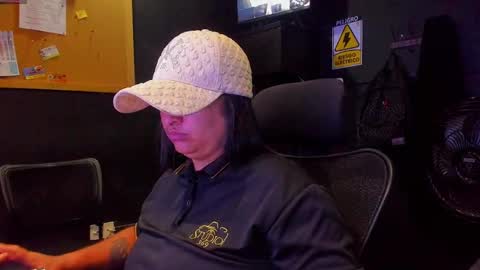 Mia daniela  online show from 09.23.25