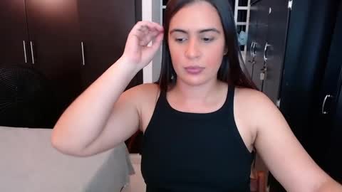 Mia online show from 12.29.24