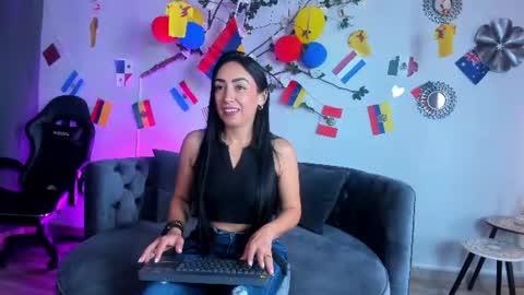 Snapshot of mia_davis__ chatting on 06.21.26 mia_davis__ online show from 06.21.26