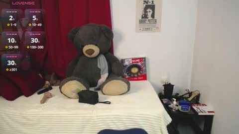 Mia online show from 04.10.26