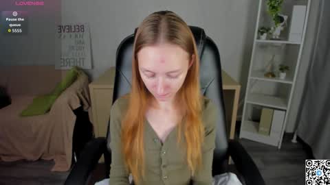 Snapshot of mia_e1fie chatting on 11.02.25 mia_e1fie online show from 11.02.25