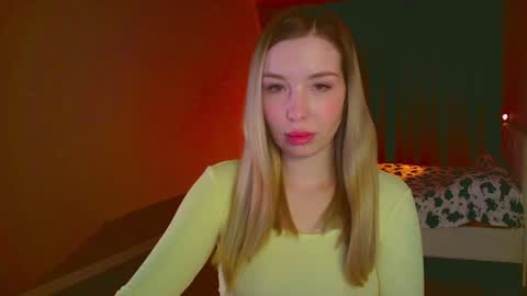 Mia online show from 02.09.25