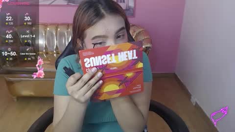 Mia online show from 11.04.25