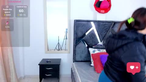 mia fox online show from 12.05.25