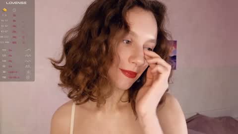 Mia  online show from 02.08.25