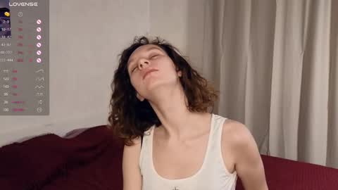 Mia  online show from 02.13.25