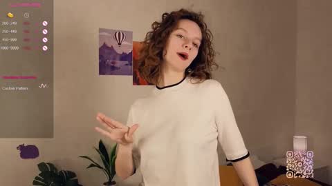 Mia  online show from 09.13.25