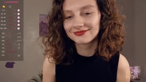 Mia  online show from 09.18.25