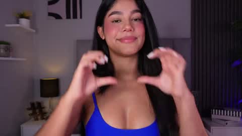 Mia  online show from 04.05.26