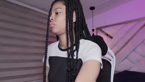 Mia online show from 03.22.26