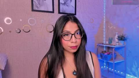 Snapshot of mia_gothzx chatting on 05.08.26 Mia online show from 05.08.26