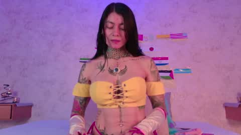 mia_hill1_ online show from 06.17.26