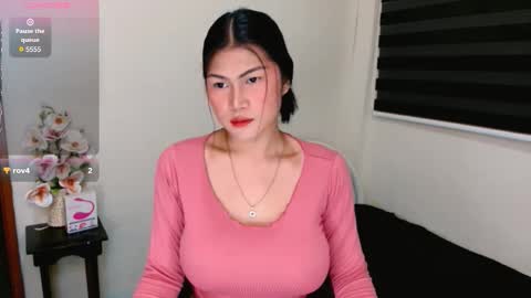 mia online show from 10.13.25