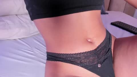 Snapshot of mia_holson chatting on 03.12.25 I am Mia online show from 03.12.25