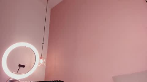  I am Mia  online show from 02.22.26