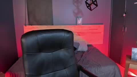 Val  online show from 02.10.25