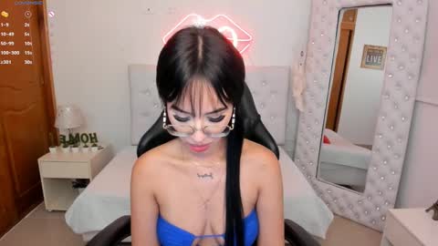    online show from 01.11.25