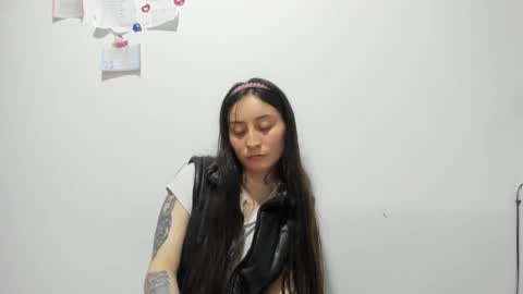 mia kaneee online show from 02.21.25