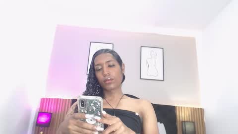 Mia online show from 02.27.26