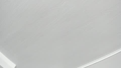 Mia online show from 11.18.25