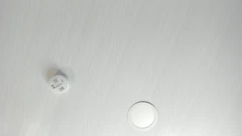 Mia online show from 04.16.26