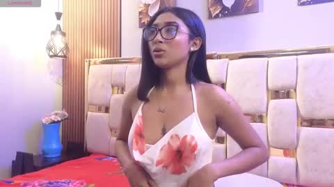 Snapshot of mia_konor06 chatting on 05.05.26 Mia. online show from 05.05.26