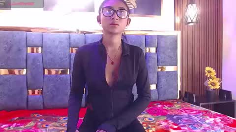 Snapshot of mia_konor06 chatting on 05.28.26 Mia. online show from 05.28.26