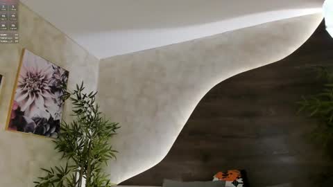 mia_lacy online show from 10.20.25