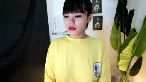 M I A online show from 05.19.26