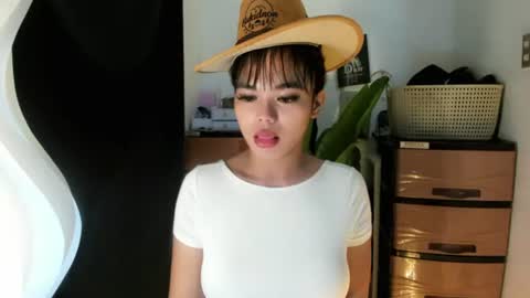 M I A online show from 07.20.26