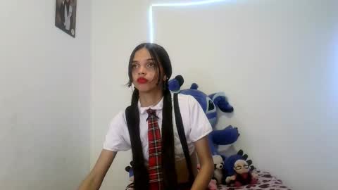 Snapshot of mia_lucy_21 chatting on 10.23.25 mia lucy 21 online show from 10.23.25