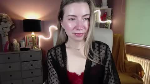 Mia online show from 02.02.25