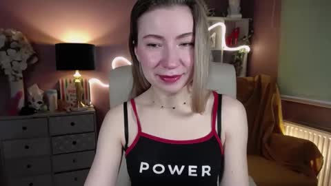 Mia online show from 02.06.25