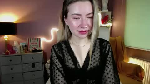 Mia online show from 02.24.25