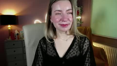 Mia online show from 03.06.25