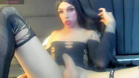 Mia3 online show from 02.18.25