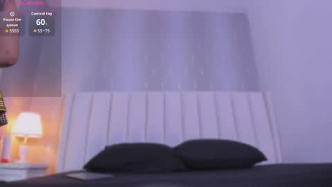 Snapshot of mia_medina chatting on 04.29.26 online show from 04.29.26