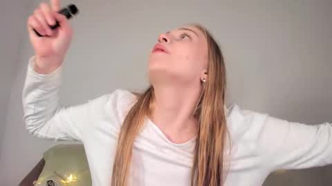 Mia here Appreciate your support online show from 03.06.26