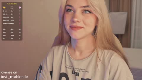 Snapshot of mia_milagros chatting on 01.06.25 mia_milagros online show from 01.06.25