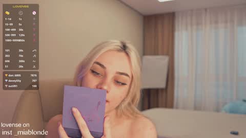 Snapshot of mia_milagros chatting on 01.08.25 mia_milagros online show from 01.08.25