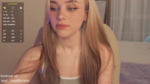 Snapshot of mia_milagros chatting on 01.09.25 mia_milagros online show from 01.09.25