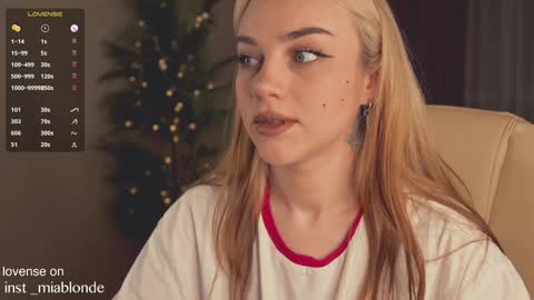 Snapshot of mia_milagros chatting on 01.22.25 mia_milagros online show from 01.22.25