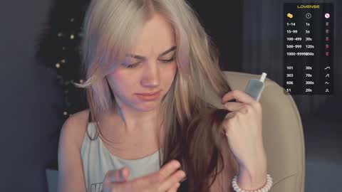 Snapshot of mia_milagros chatting on 02.08.25 mia_milagros online show from 02.08.25