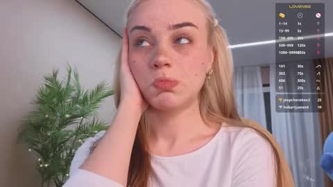 Snapshot of mia_milagros chatting on 02.12.25 mia_milagros online show from 02.12.25