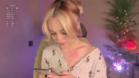 Snapshot of mia_milagros chatting on 03.23.26 mia_milagros online show from 03.23.26